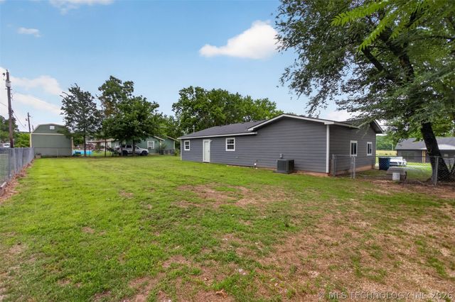703 N Saltwell Street, Salina, OK 74365
