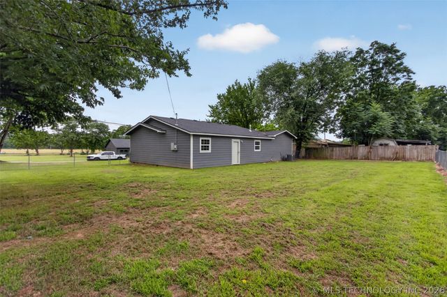 703 N Saltwell Street, Salina, OK 74365