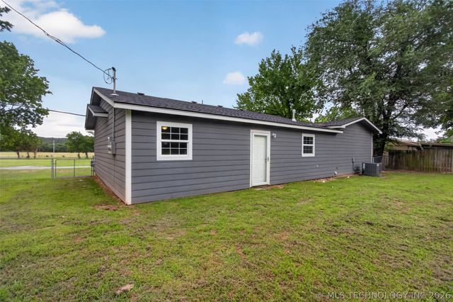 703 N Saltwell Street, Salina, OK 74365