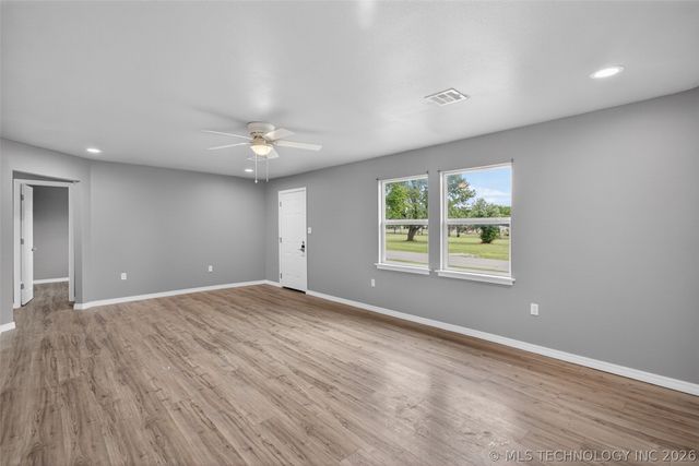 703 N Saltwell Street, Salina, OK 74365