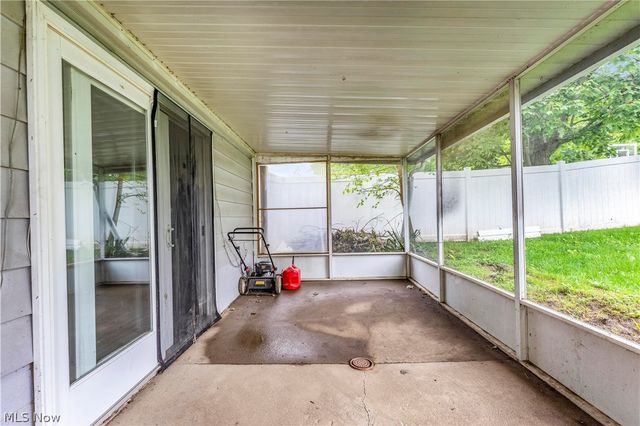 891 Pepperwood Drive, Brunswick, OH 44212