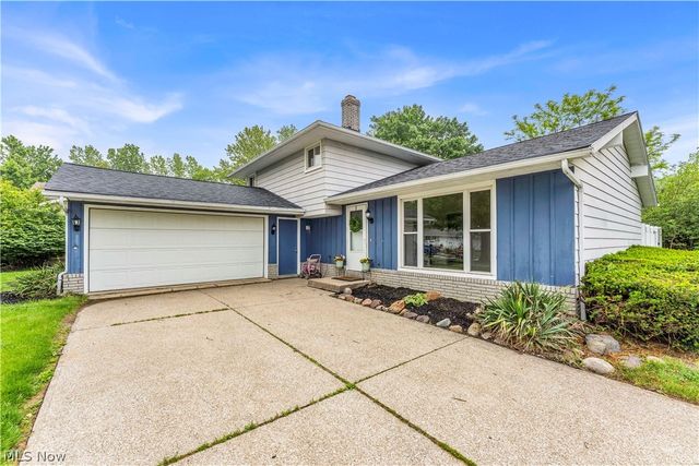 891 Pepperwood Drive, Brunswick, OH 44212