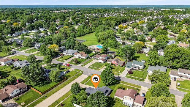 891 Pepperwood Drive, Brunswick, OH 44212