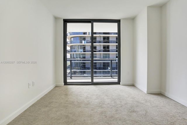 45 SW 9th St 1806, Miami, FL 33130