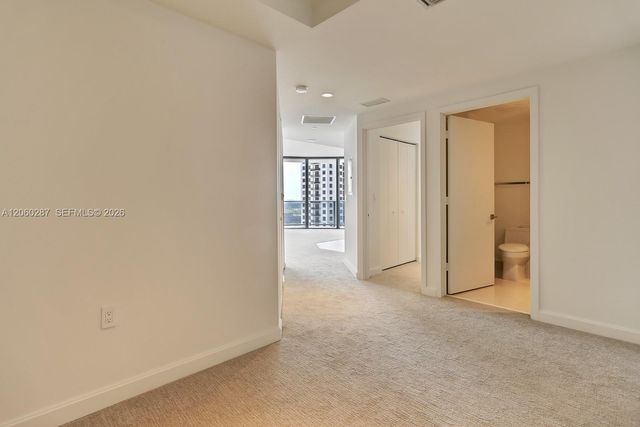 45 SW 9th St 1806, Miami, FL 33130
