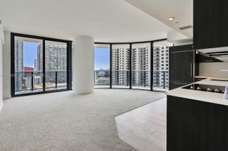 45 SW 9th St 1806, Miami, FL 33130