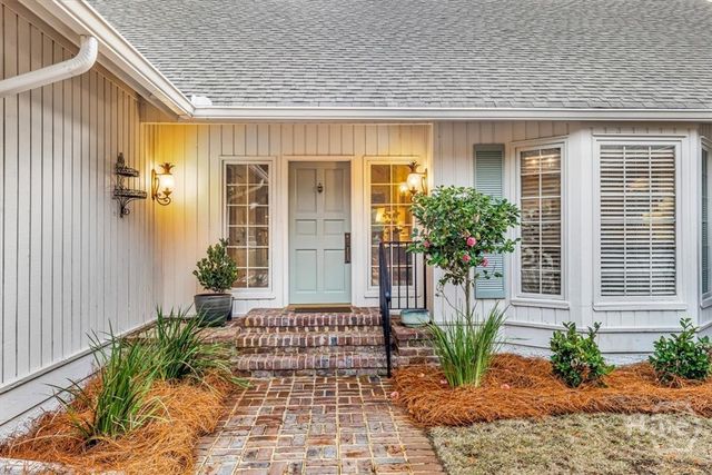 7 Gossamer Lane, Savannah, GA 31411