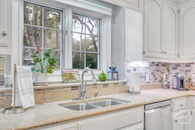 7 Gossamer Lane, Savannah, GA 31411