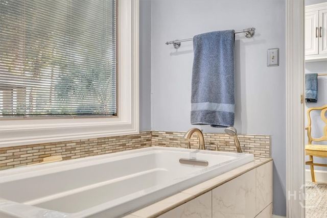 7 Gossamer Lane, Savannah, GA 31411