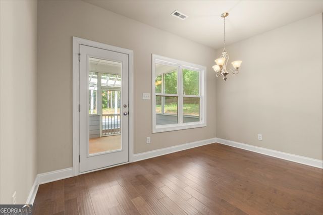 102 Gracie Gardens Court, Newnan, GA 30263
