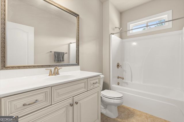102 Gracie Gardens Court, Newnan, GA 30263