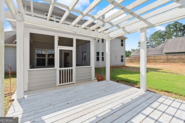 102 Gracie Gardens Court, Newnan, GA 30263