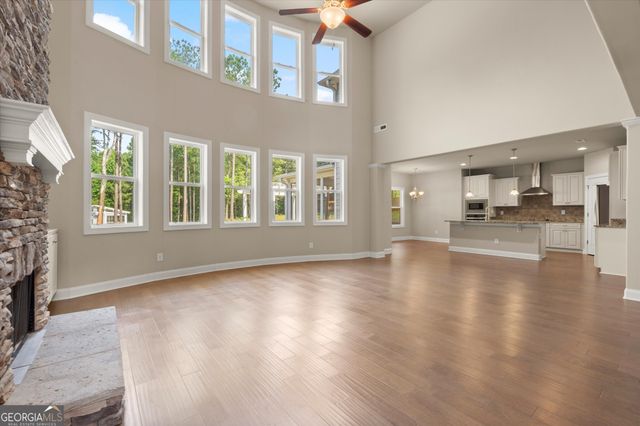 102 Gracie Gardens Court, Newnan, GA 30263