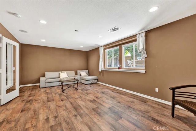 1407 Williamsburg St Street, Tustin, CA 92782