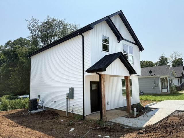208 15th Ave, W, Springfield, TN 37172