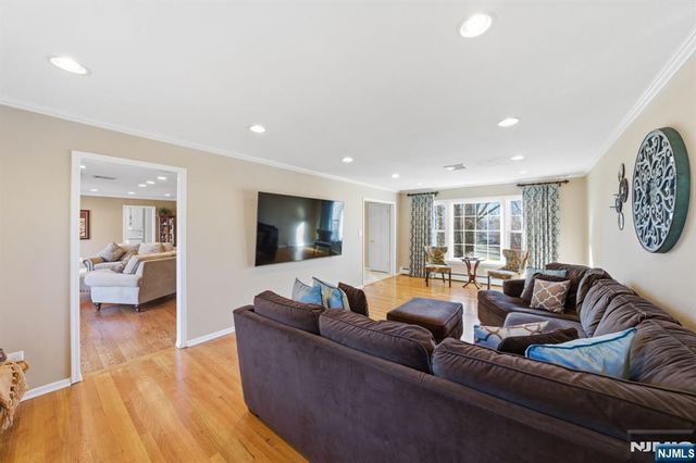 119 Herrick Road, Wayne, NJ 07470