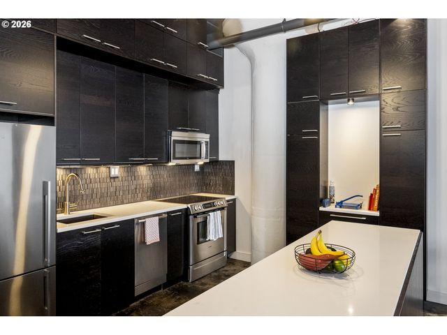 1314 Nw IRVING St 612, Portland, OR 97209