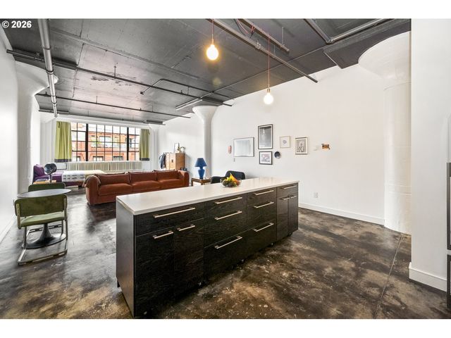 1314 Nw IRVING St 612, Portland, OR 97209