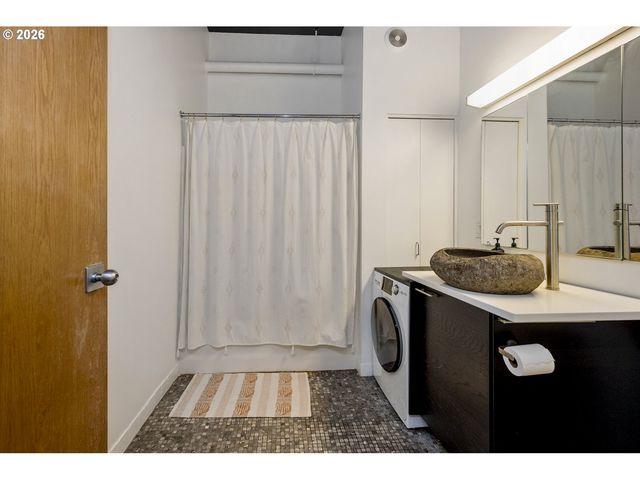 1314 Nw IRVING St 612, Portland, OR 97209