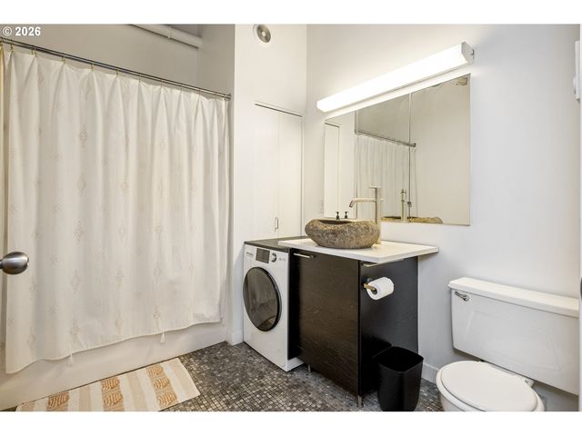 1314 Nw IRVING St 612, Portland, OR 97209