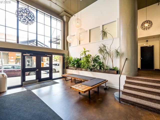 1314 Nw IRVING St 612, Portland, OR 97209
