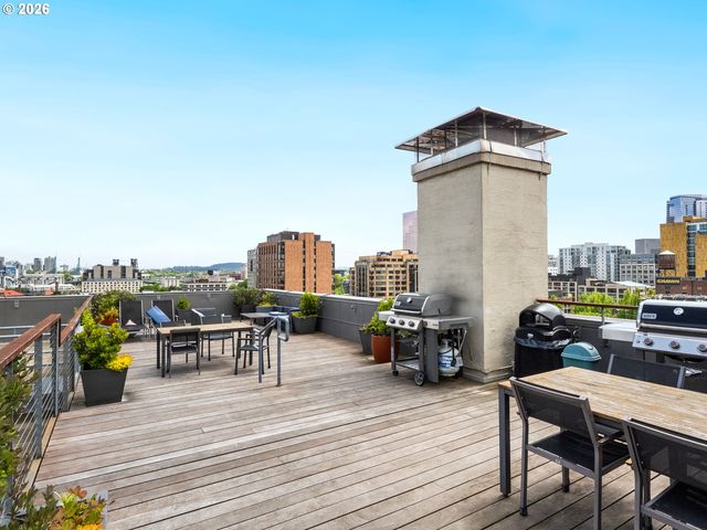 1314 Nw IRVING St 612, Portland, OR 97209