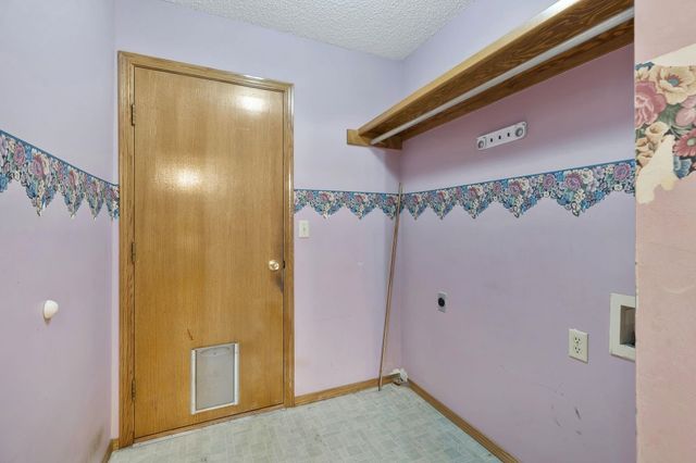 1822 S Mars, Wichita, KS 67209