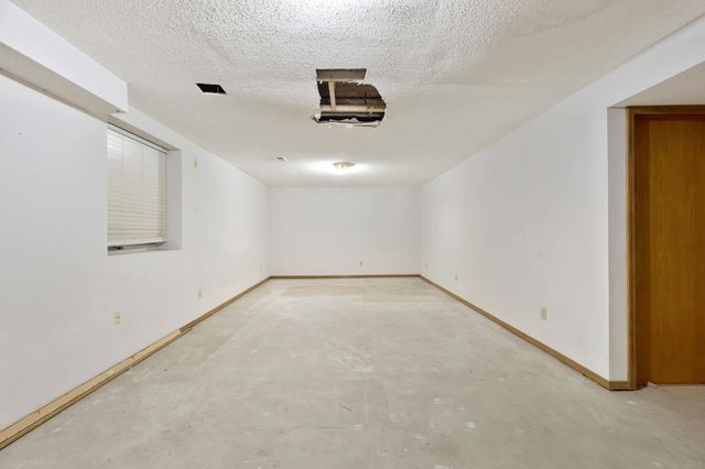 1822 S Mars, Wichita, KS 67209