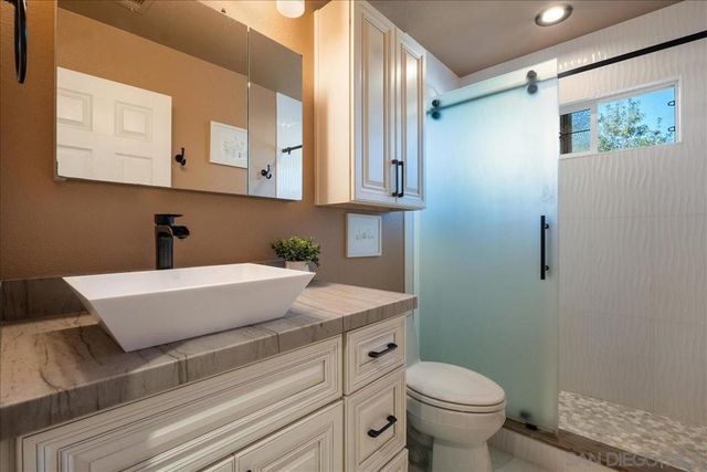 5471 Foxtail Loop, Carlsbad, CA 92010
