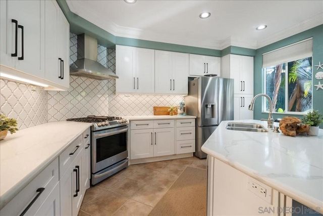 5471 Foxtail Loop, Carlsbad, CA 92010