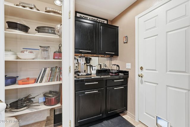 8762 E Sandtrap Court, Gold Canyon, AZ 85118