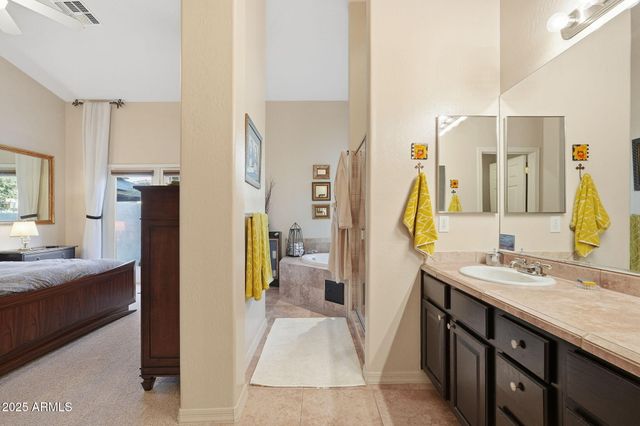 8762 E Sandtrap Court, Gold Canyon, AZ 85118