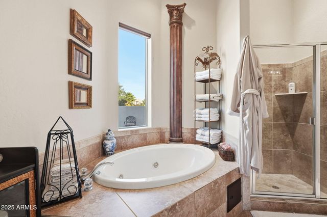 8762 E Sandtrap Court, Gold Canyon, AZ 85118