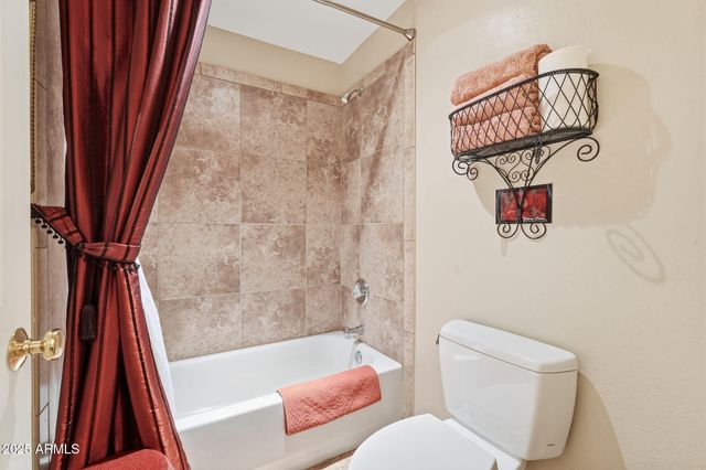 8762 E Sandtrap Court, Gold Canyon, AZ 85118