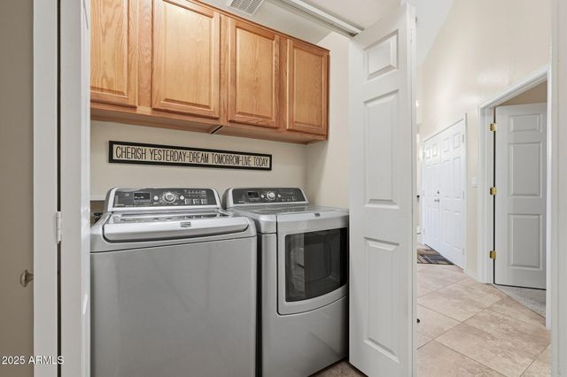 8762 E Sandtrap Court, Gold Canyon, AZ 85118