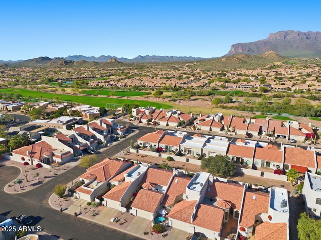 8762 E Sandtrap Court, Gold Canyon, AZ 85118