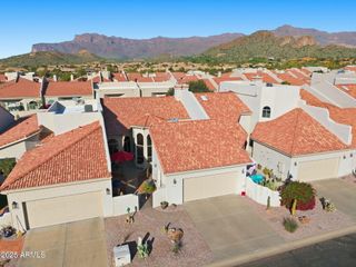 8762 E Sandtrap Court, Gold Canyon, AZ 85118