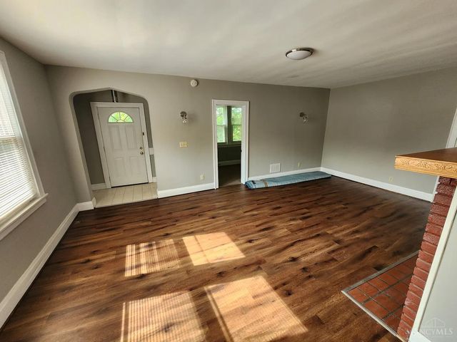 64 E Mitchell Avenue, St Bernard, OH 45217