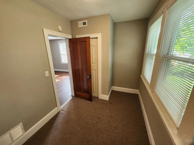 64 E Mitchell Avenue, St Bernard, OH 45217