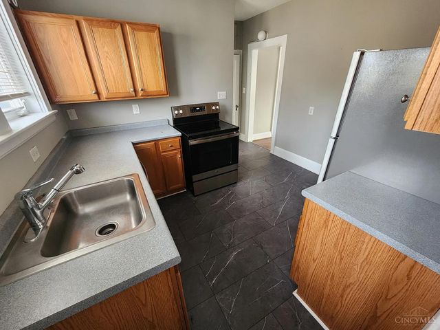 64 E Mitchell Avenue, St Bernard, OH 45217