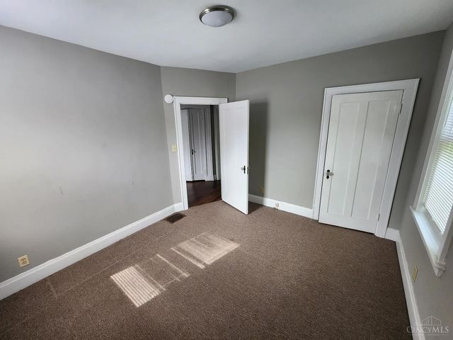64 E Mitchell Avenue, St Bernard, OH 45217