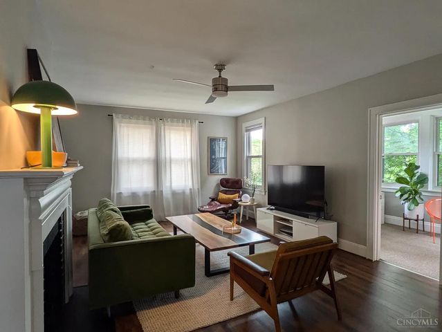 64 E Mitchell Avenue, St Bernard, OH 45217