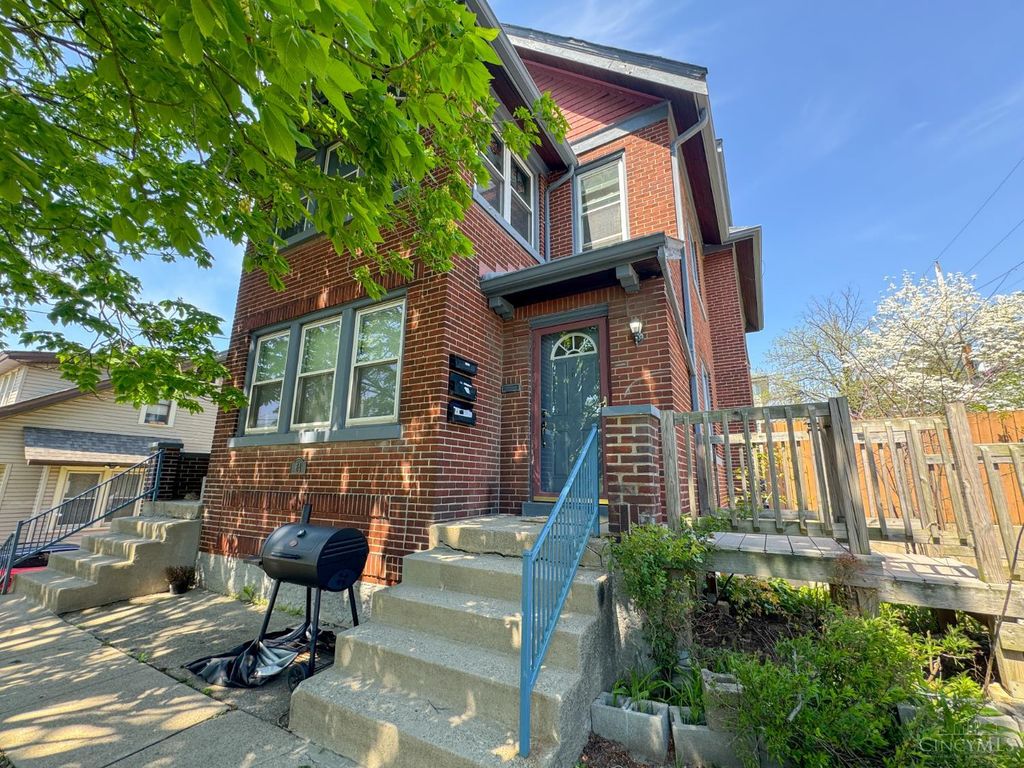 64 E Mitchell Avenue, St Bernard, OH 45217