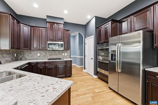 186 BLACKBERRY PL, Zion Crossroads, VA 22942