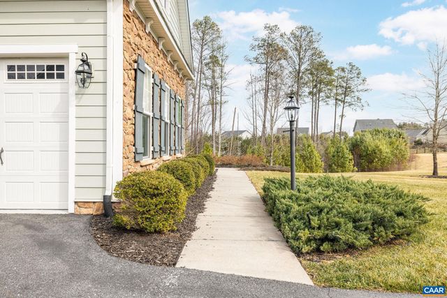 186 BLACKBERRY PL, Zion Crossroads, VA 22942