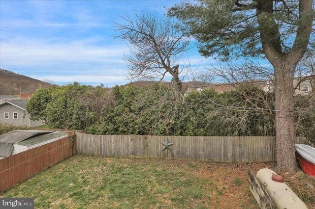 226 MONTGOMERY AVE, Reading, PA 19606