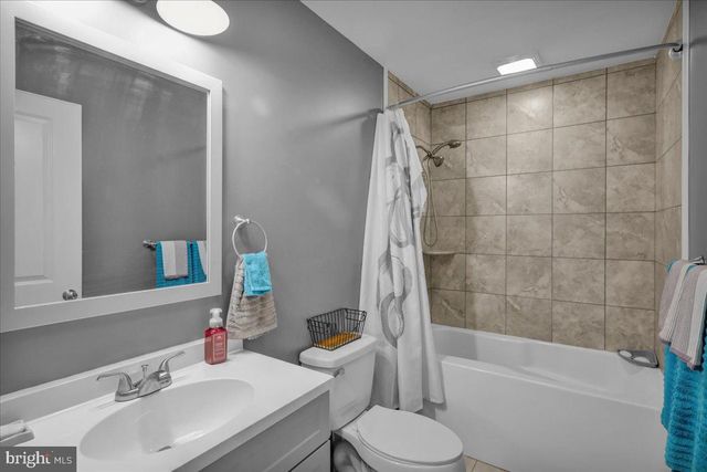 226 MONTGOMERY AVE, Reading, PA 19606