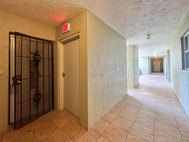 5910 MORNINGSTAR Circle 306, Delray Beach, FL 33484