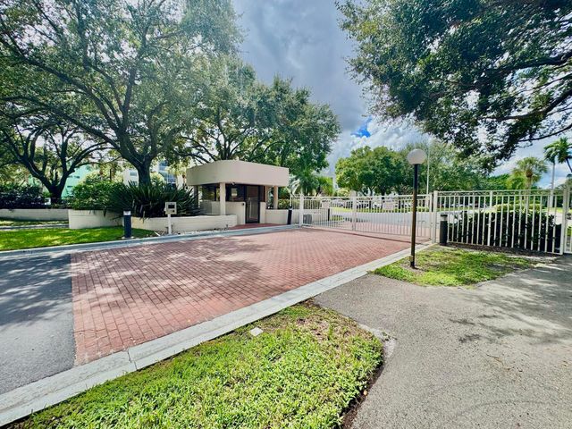 5910 MORNINGSTAR Circle 306, Delray Beach, FL 33484