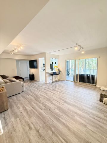 5910 MORNINGSTAR Circle 306, Delray Beach, FL 33484